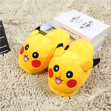 Charger l&#39;image dans la galerie, Chaussons Pokémon Pikachu