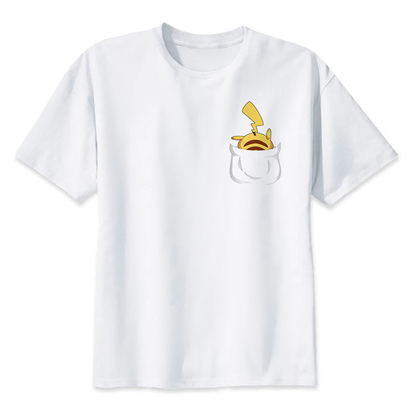 T-shirt Pikachu caché dans poche